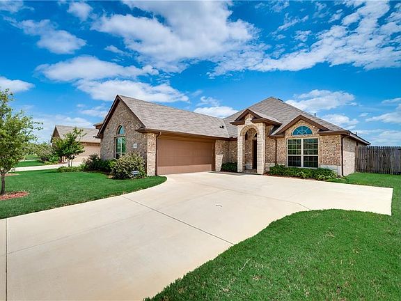 3rd image of 1204 Senegal Dr