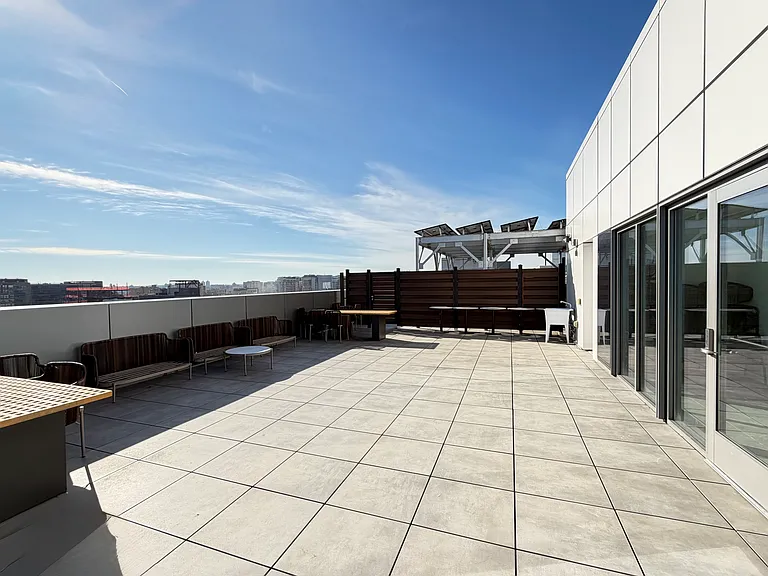 35-32 Leavitt St #Penthouse A — Photo 21