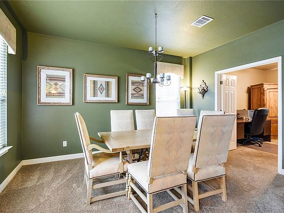 4th image of 1105 Hunters Creek Dr