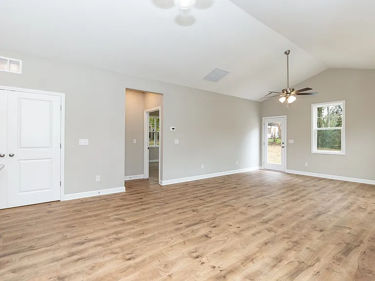 510 Branch St — Photo 11