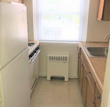 2nd image of 260 E Walnut Park Dr APT A