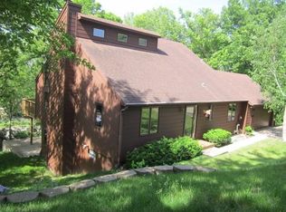 2202 Barnabee Rd, La Crosse, WI 54601