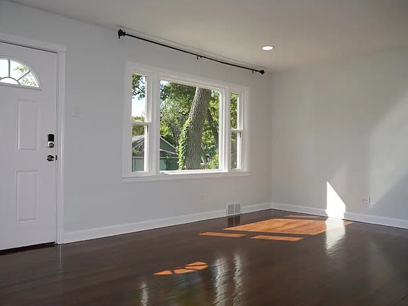 2nd image of 123 N Glenwood Ave