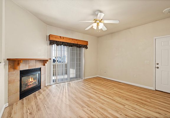 3rd image of 1288 Lake Cir #A1