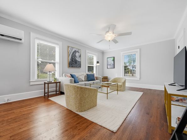 209 S King St #1