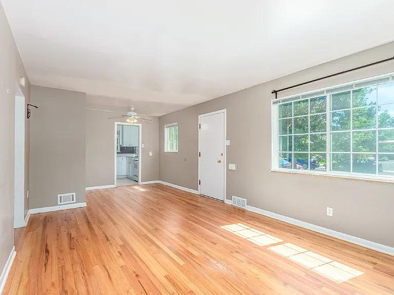 1385 S Grant St — Photo 5
