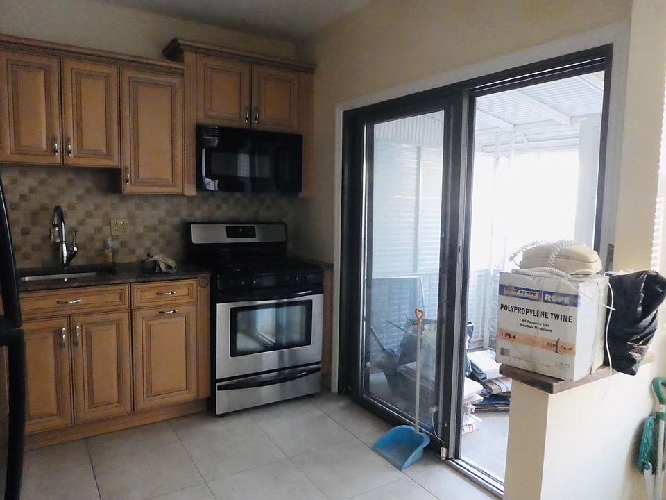 1st image of 8727 24th Ave #1