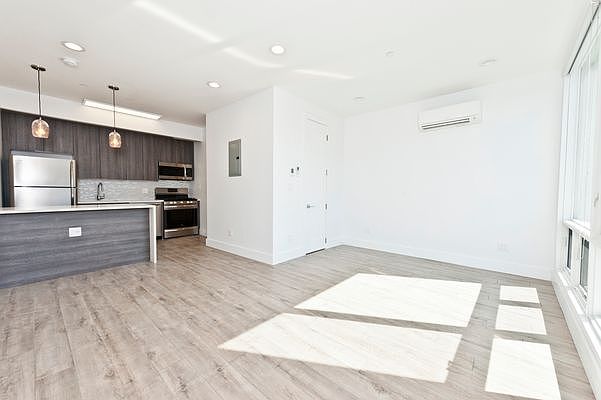 1st image of 25-35 18th St #2-D