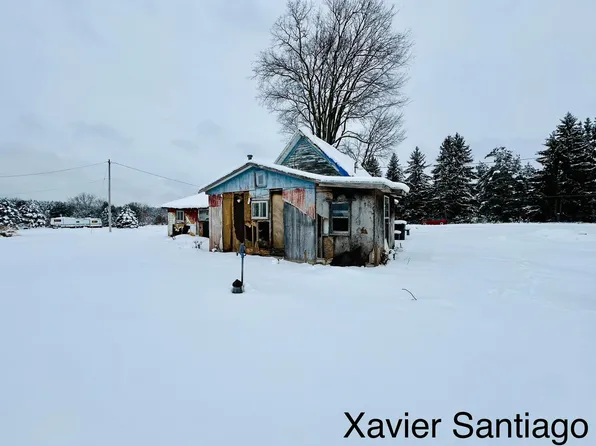 895 W Moore St, Mecosta, MI 49332