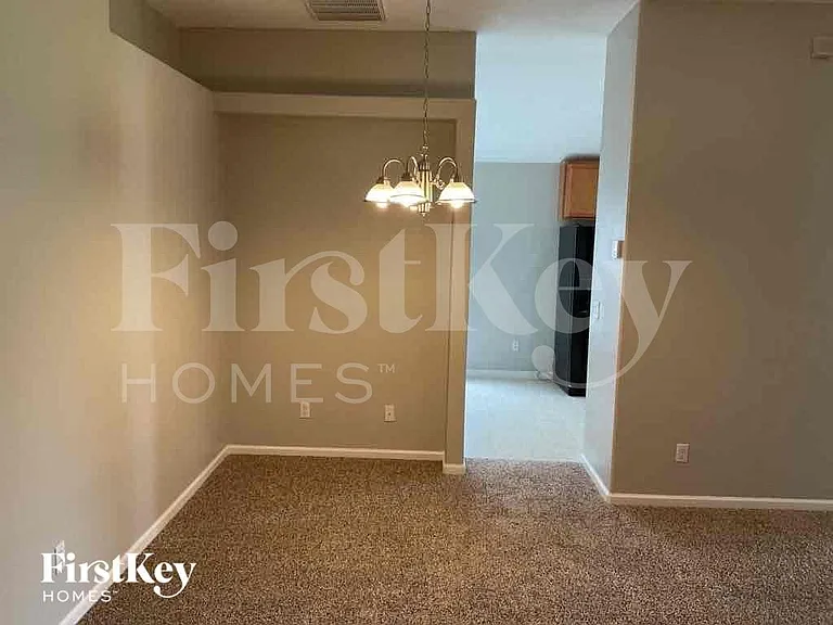 124 Wishing Well Cir SW — Photo 3