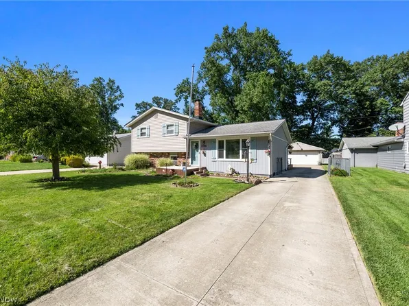 38233 Parkway Blvd, Willoughby, OH 44094