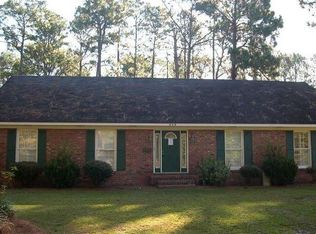 405 Preston St, Metter, GA 30439