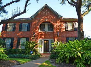 718 Clarenda Falls Dr, Sugar Land, TX 77479