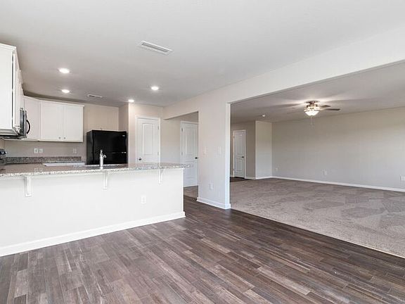5th image of 2130 Lagganmore Dr