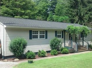 1337 Moonlite Park Rd, Hollsopple, PA 15935