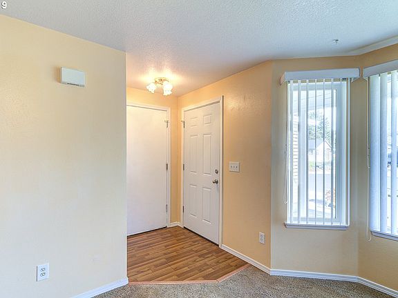 3rd image of 9118 NE 147th Ave