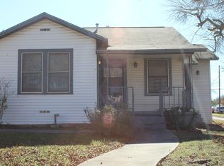 402 Avant Ave, San Antonio, TX 78210