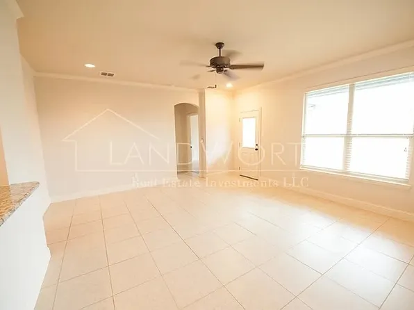4620 Angus Dr, Fort Worth, TX 76116