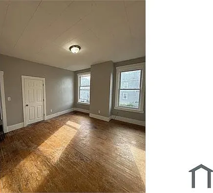 78 Waverly St #3R — Photo 8
