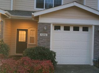 9236 SW Sweek Dr, Tualatin, OR 97062