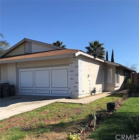 1st image of 23779 Betts Pl