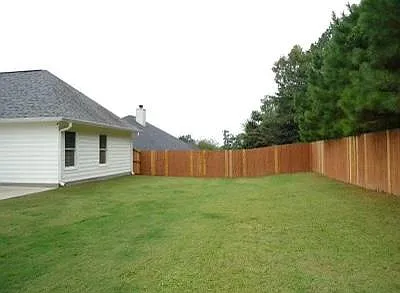 1902 Tranquil Ln — Photo 2