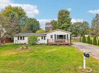 4955 Pine Knob Ln, Clarkston, MI 48346