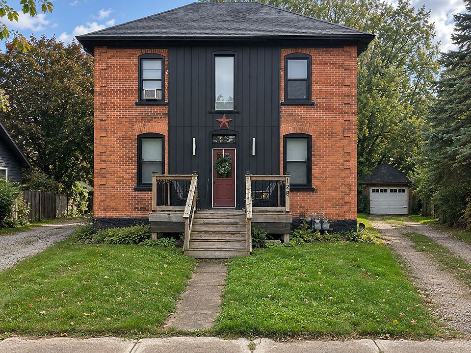 1st image of 128 Denmark St
