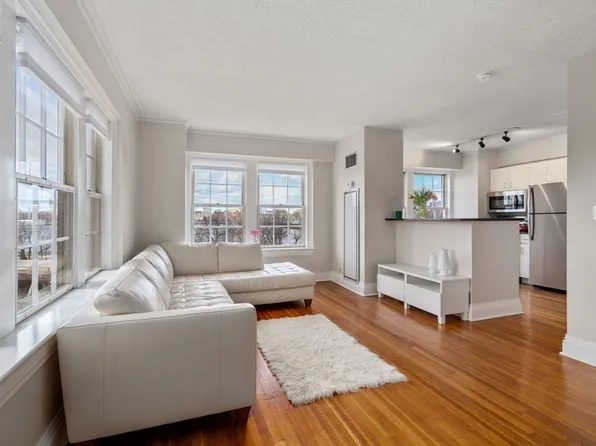 534 Beacon St APT 507, Boston, MA 02215
