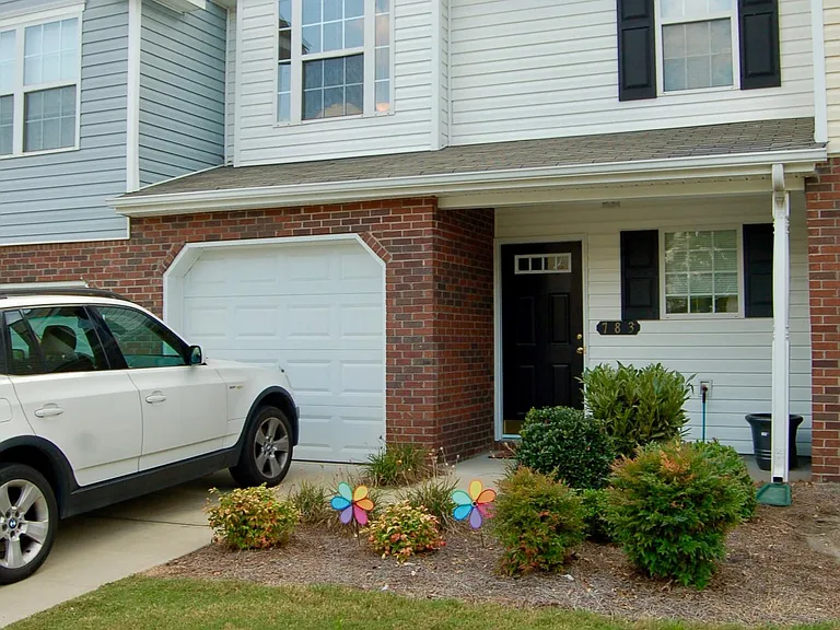 783 Rock Lake Gln — Photo 1