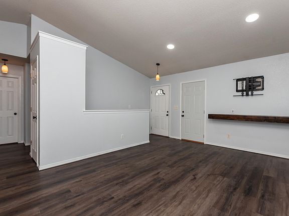 5th image of 505 Redwood Dr