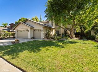 880 Shepard Crest Dr, Corona, CA 92882