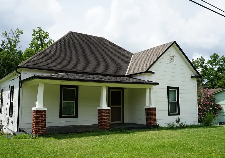 1934 Island Home Ave — Photo 2