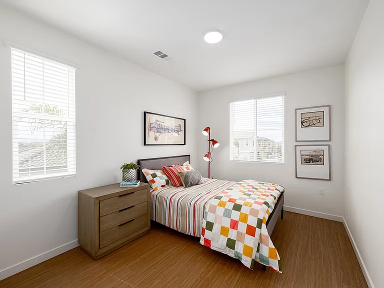 Glen at Fontana Homes — Photo 22