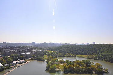 Rented by Nest Seekers International