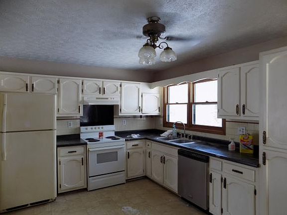 4th image of 313 Holston Terrace Dr