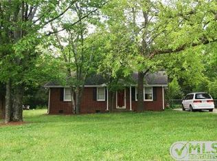 143 Hazelwood Ln, La Vergne, TN 37086