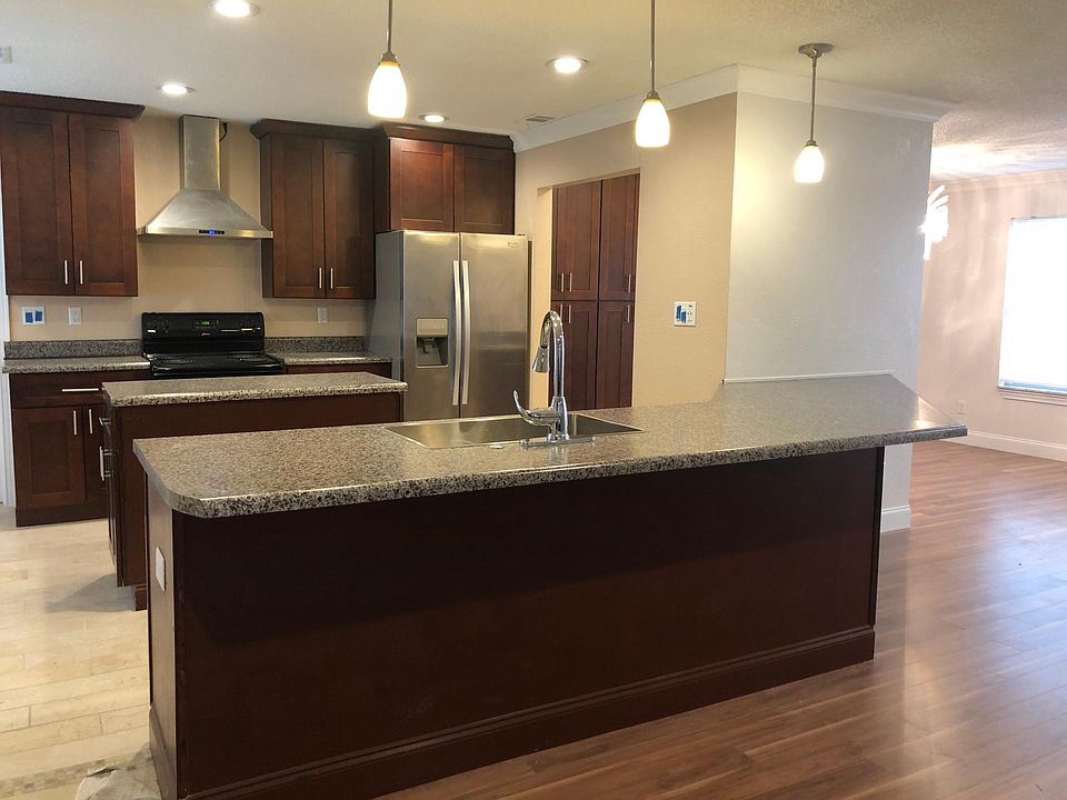Open Kitchen