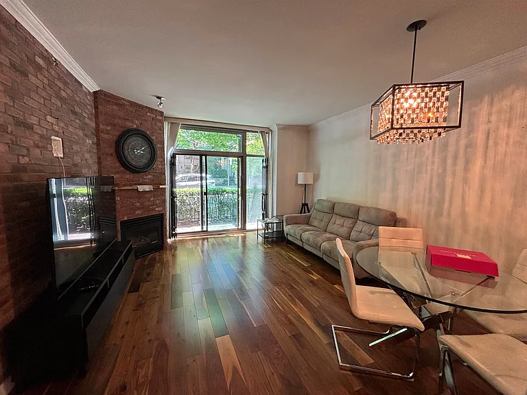 928 Richards St #XX2 — Photo 19