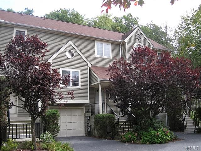 1st image of 303 Kensington Way
