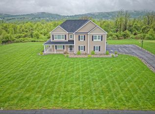 23 Quaker Hill Rd, Marlborough, NY 12547