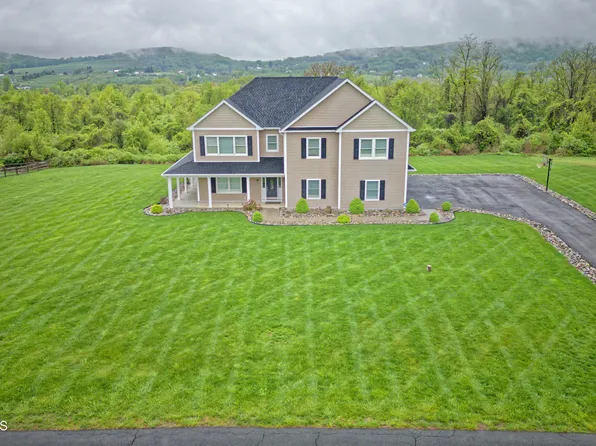 23 Quaker Hill Road, Milton, NY 12547