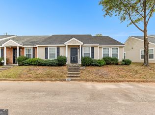 306 Lenox Cir, Lagrange, GA 30241