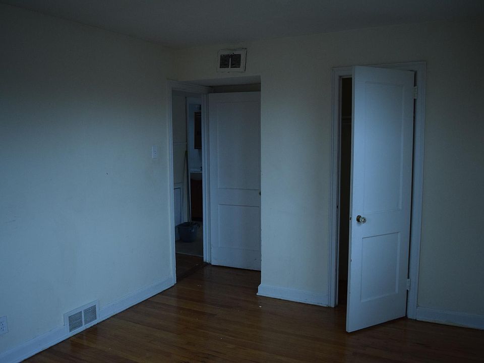 1st image of 2121 Homer St Floor 1