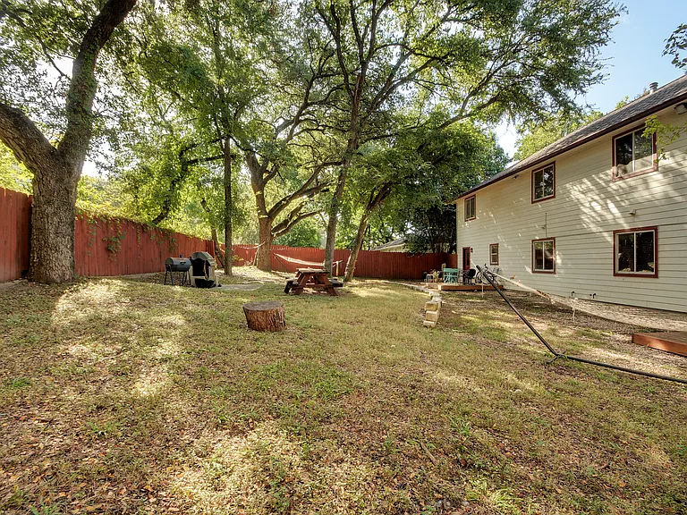 912 Keith Ln #B — Photo 7