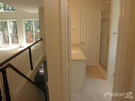 4th image of 550 Heritage Dr