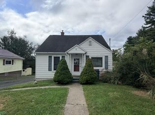 102 Fulton Ave, Beckley, WV 25801
