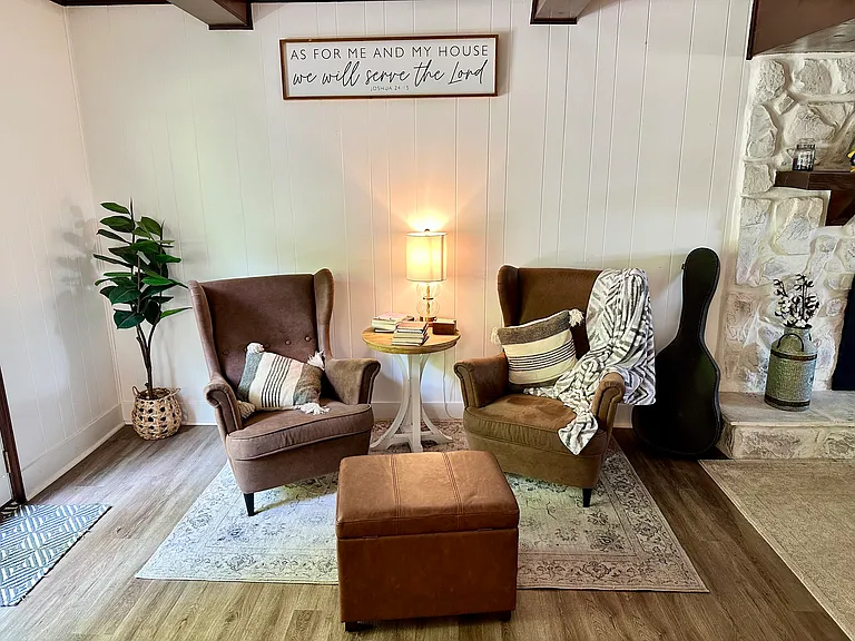 10117 Wolf Den Ln — Photo 4
