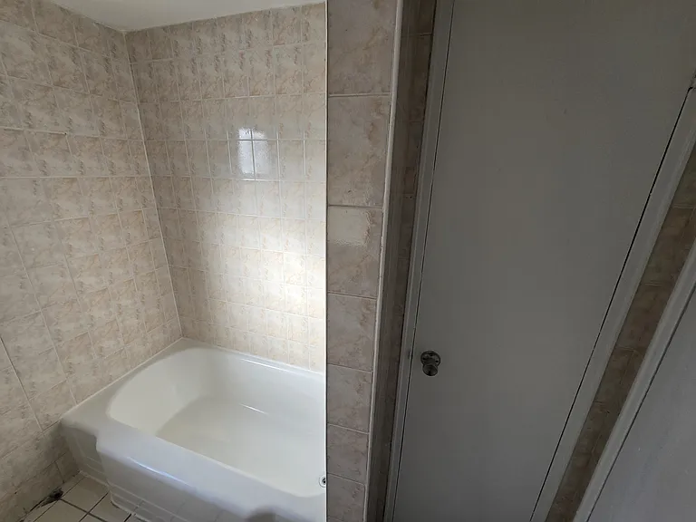 110 Maltby St #12B — Photo 5