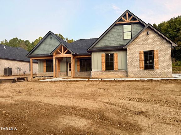 2nd image of 1420 Hairetown Rd